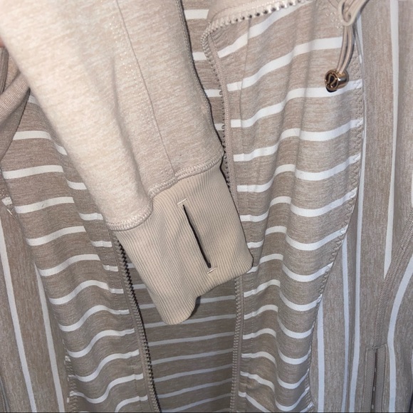 Lululemon jacket - Picture 6 of 10